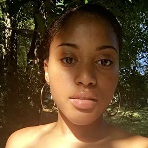 Meet your Posher, Keyaira